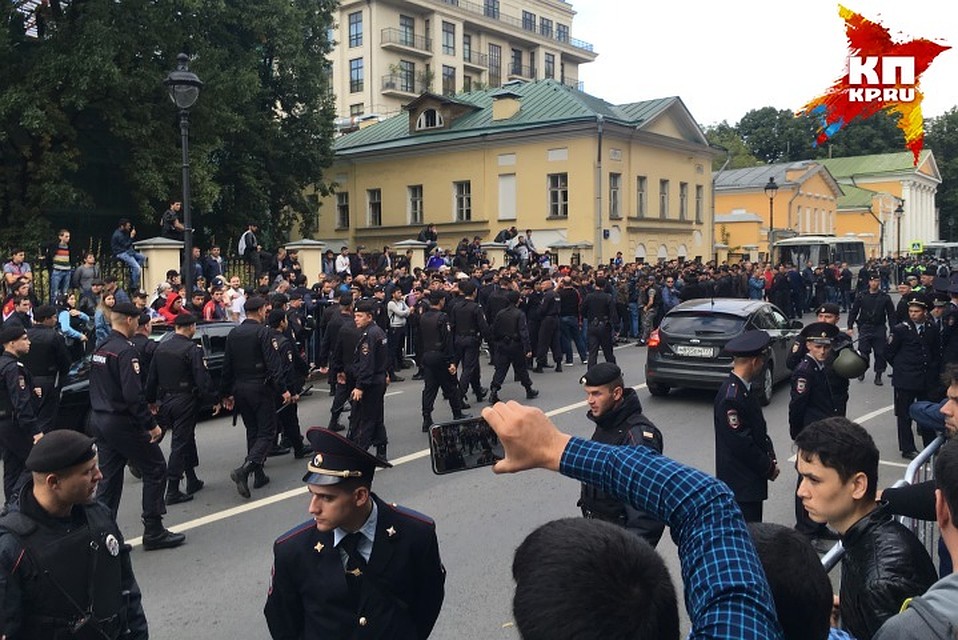 Правоохранители вели себя очень дипломатично Фото: Павел КЛОКОВ
