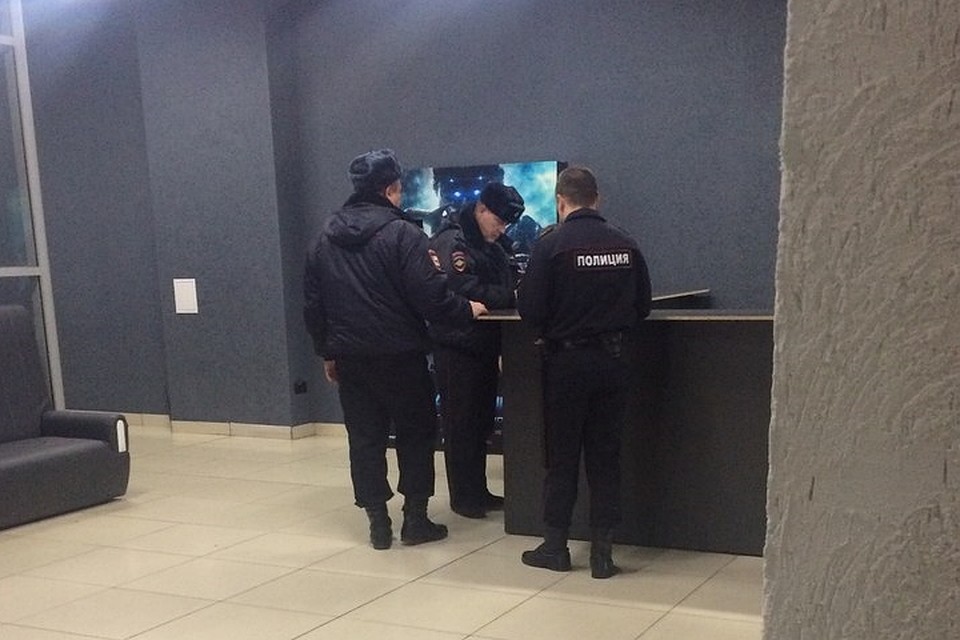 В кемеровских кинотеатрах полиция проводила досмотр перед показом фильма «Матильда» Фото: Лия Гараева