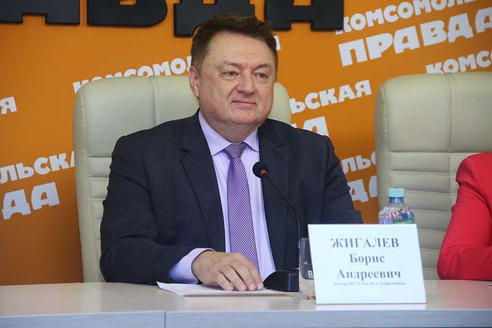 Ректор НГЛУ Борис Жигалев Фото: Роман ИГНАТЬЕВ