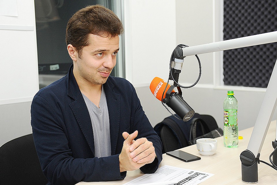 Серж Фаге: "Ничего я в себя не вживляю. Хотя в будущем, несомненно, буду" Фото: Иван МАКЕЕВ