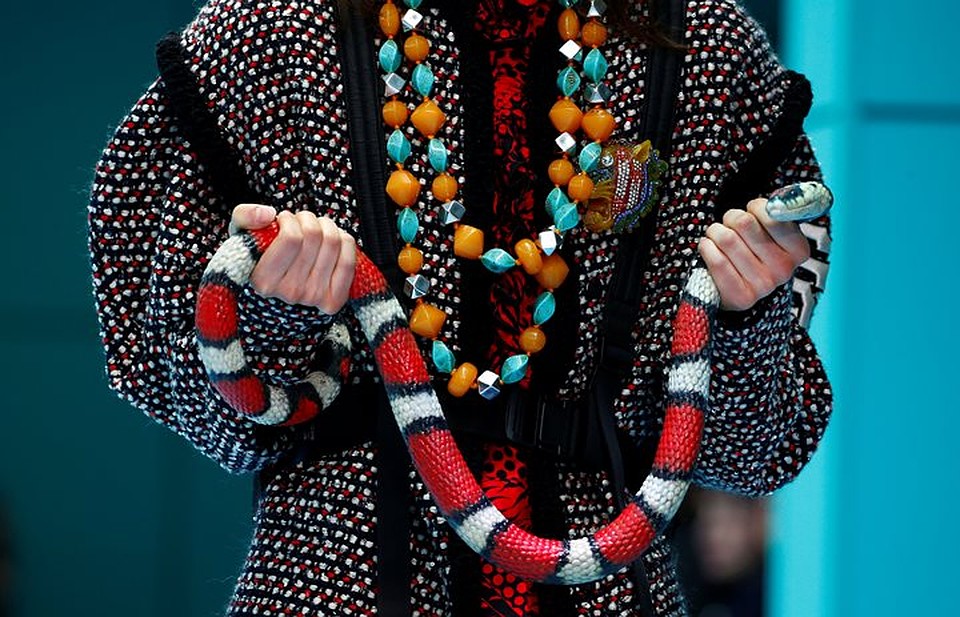 Коллекция одежды Gucci осень/зима-2018 на Неделе Моды в Милане Фото: REUTERS