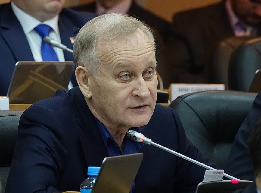 Депутат, президент вуза и почетный гражданин Владивостока Геннадий Лазарев. Фото: Zspk.gov