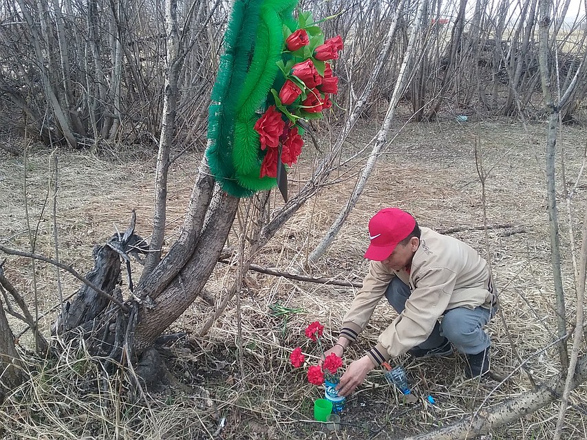 Тело Насти Боргояковой нашли на Аскизском тракте, в 80 километрах от Абакана. Убийца спрятал ее неподалеку от дороги, за тальником Фото: Надежда ИЛЬЧЕНКО