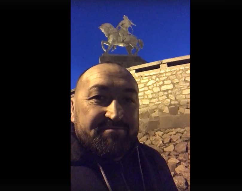 Эльбрус Нигматуллин был одним из первых, кто обрушился с критикой на Руслана Белого из-за неудавшейся шутки про Салавата Юлаева