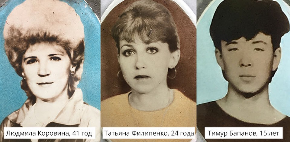 Группа туристов из Казахстана. Фото пересняты с могильных памятников. Фото: Наталья ВАРСЕГОВА