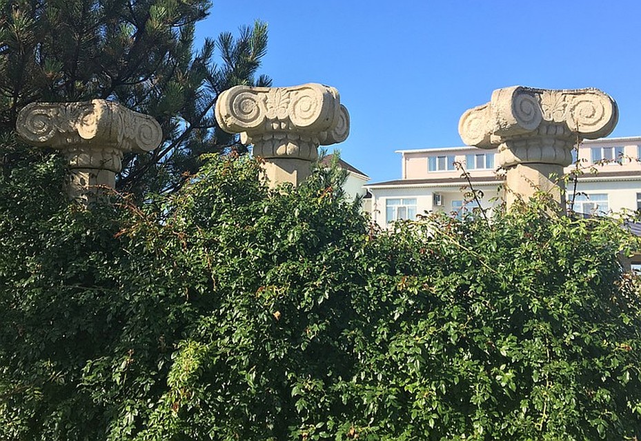 Дорого, неустроенно... но красиво! Фото: Ульяна СКОЙБЕДА