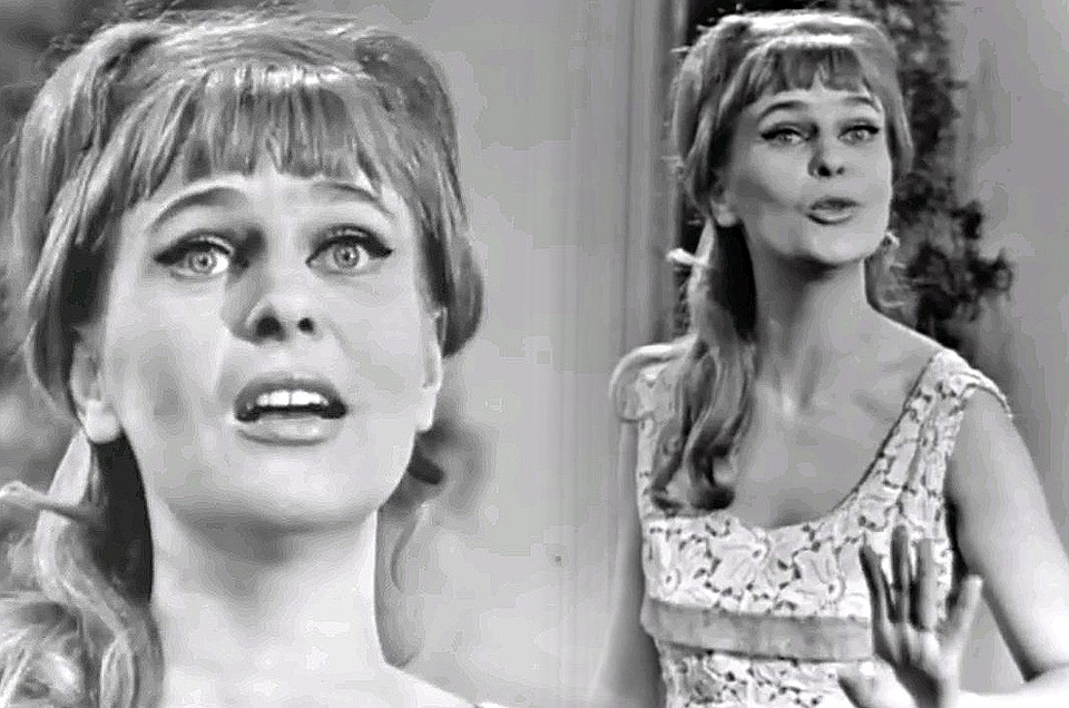Вероника Круглова на "Голубом огоньке" 1966 года. Фото: YouTube