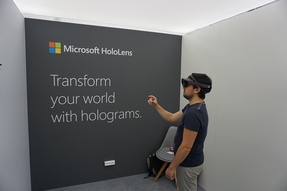 Microsoft Hololens Фото: Кирилл МИЛКУС