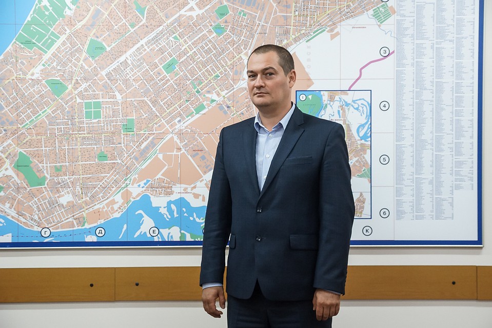 Сейчас полицейский следит за всем, что происходит в Самарской области Фото: Светлана МАКОВЕЕВА