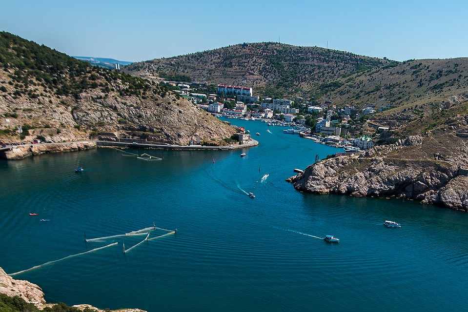 Севастополь, вид на Балаклавскую бухту. Фото: Анна САДОВНИКОВА