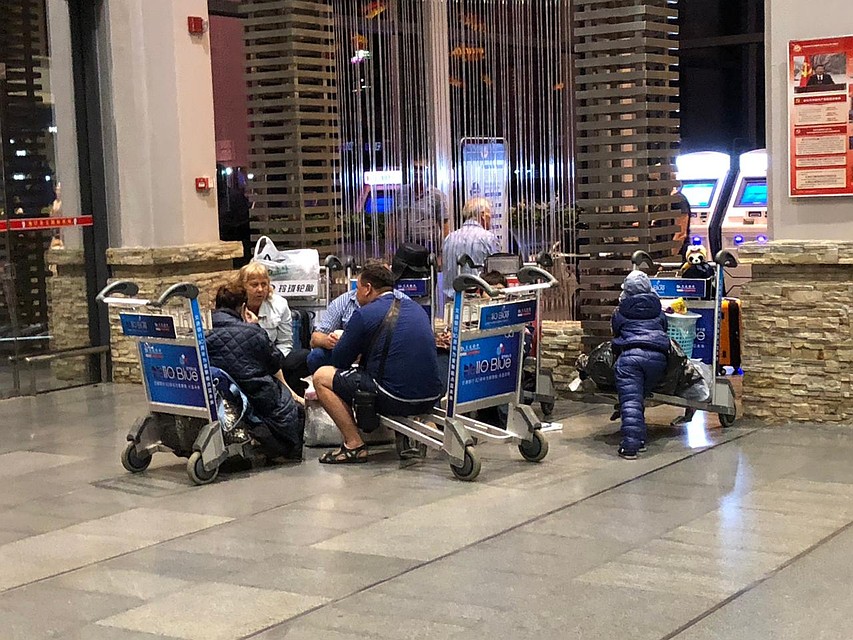 Сотни туристов из Хабаровска застряли в Китае из-за поломки самолета Фото: Предоставлено героем публикации