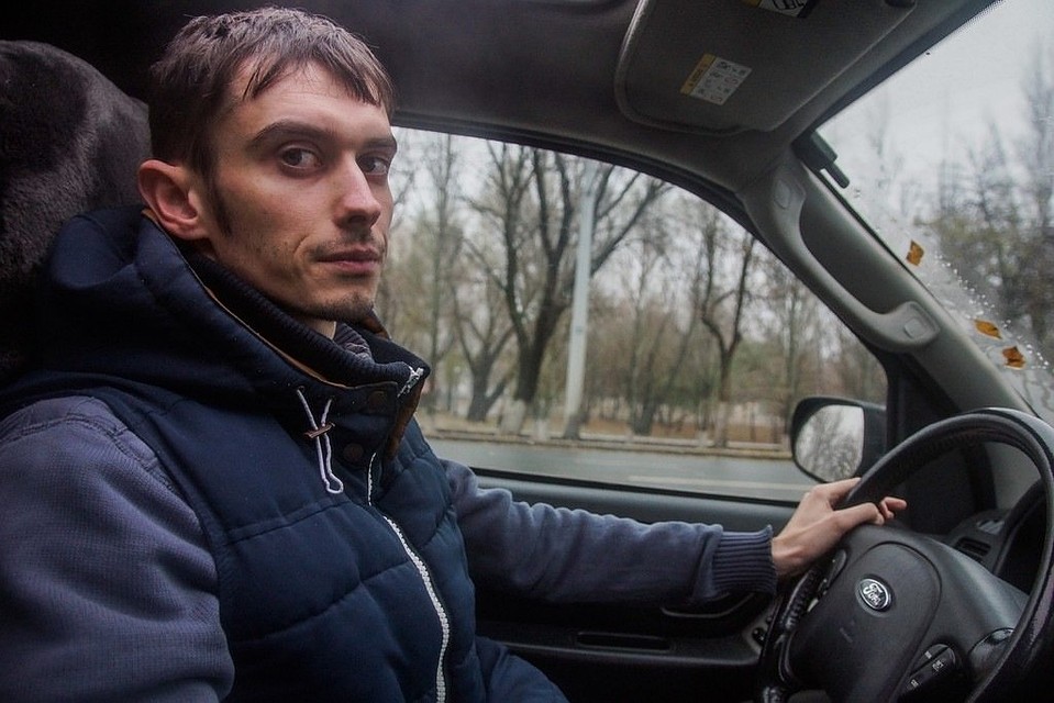 Самарский активист Алексей Морозов уверен – автобусов для Красноглинского района недостаточно Фото: Светлана МАКОВЕЕВА