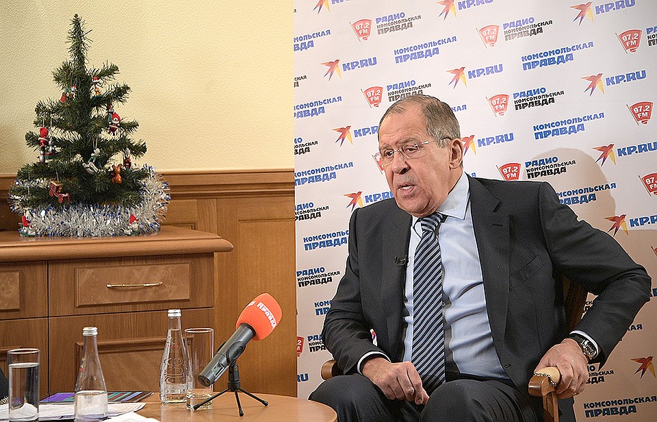 Сергей Лавров: "Мне очень печально, что таких министров иностранных дел в Соединенном Королевстве выдвигают на то, чтобы вести международную политику". Фото: Михаил ФРОЛОВ