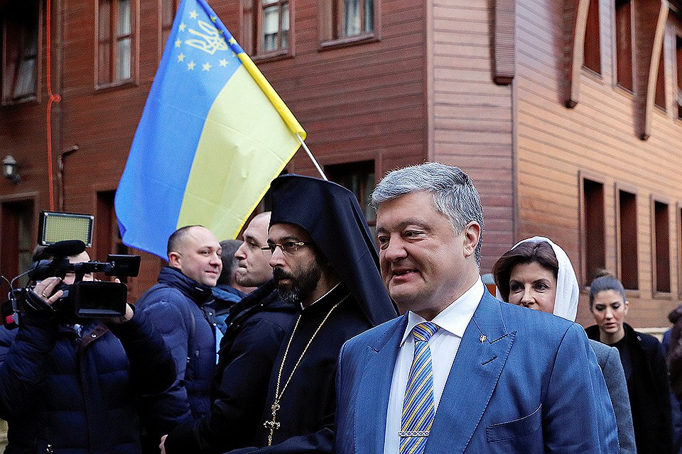 Петр Порошенко в Стамбуле. Фото: REUTERS