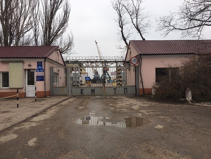 Иностранцев на КПП Фото: Александра ЯСЕЛЬСКАЯ