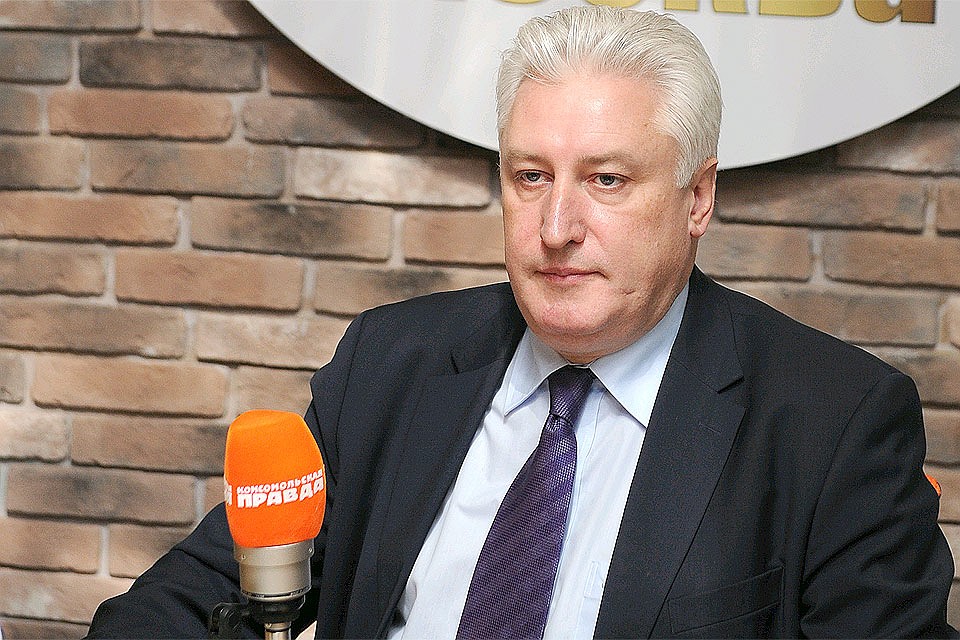 Главный редактор журнала «Национальная оборона» Игорь Коротченко в студии Радио "Комсомольская правда". Фото: Иван МАКЕЕВ