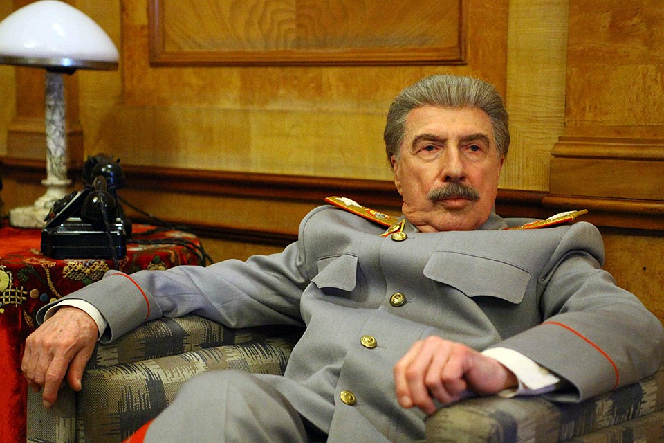 Будучи антисталинистом, он сыграл Сталина в кино Фото: кадр из фильма