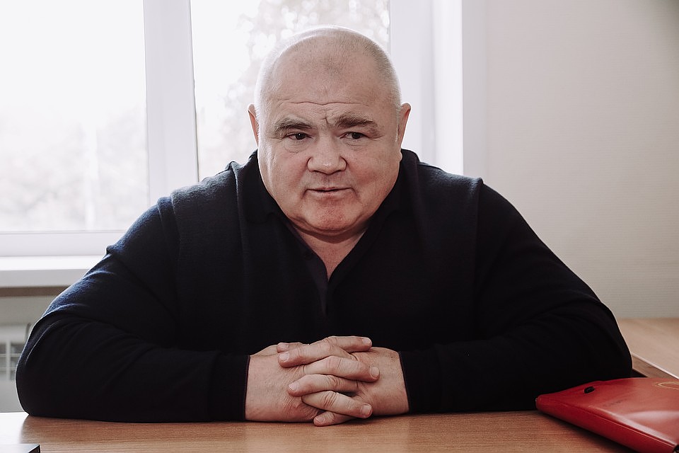 Алексей Зверев в тот день прибежал на помощь людям со своего подразделения на Комсомольской Фото: Светлана МАКОВЕЕВА