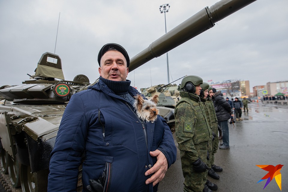 Техника приехала из военной части в Чебаркуле. Фото: Андрей АБРАМОВ