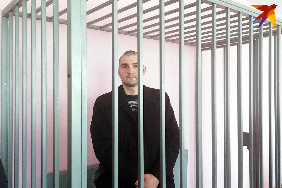 В последнем слове обвиняемый просил прощения у потерпевшей и просил суд дать ему возможность воспитывать дочь Фото: Алеся ДОБЫШ