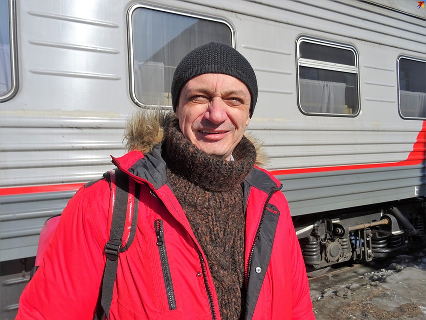 Судмедэксперт Эдуард Туманов вместе с другими специалистами отправился на перевал Дятлова Фото: Николай ВАРСЕГОВ