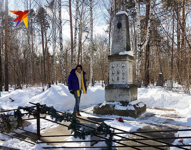 В Екатеринбурге Андрей Малахов посетил мемориал погибших туристов Фото: Наталья ВАРСЕГОВА