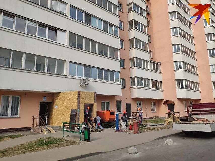 В Минске из-за угрозы обрушения многоэтажки эвакуировали жильцов? Фото: Дарья ЛОМОНОВСКАЯ