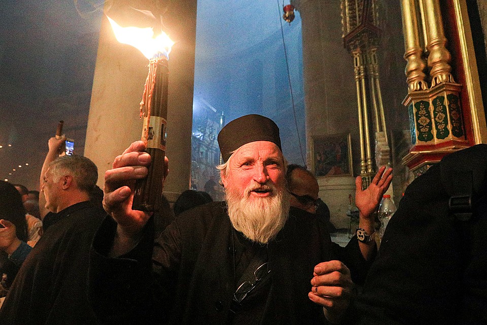 В дни Пасхи на Святую Землю приезжает представители всех православных церквей. Фото: Владимир Смирнов/ТАСС