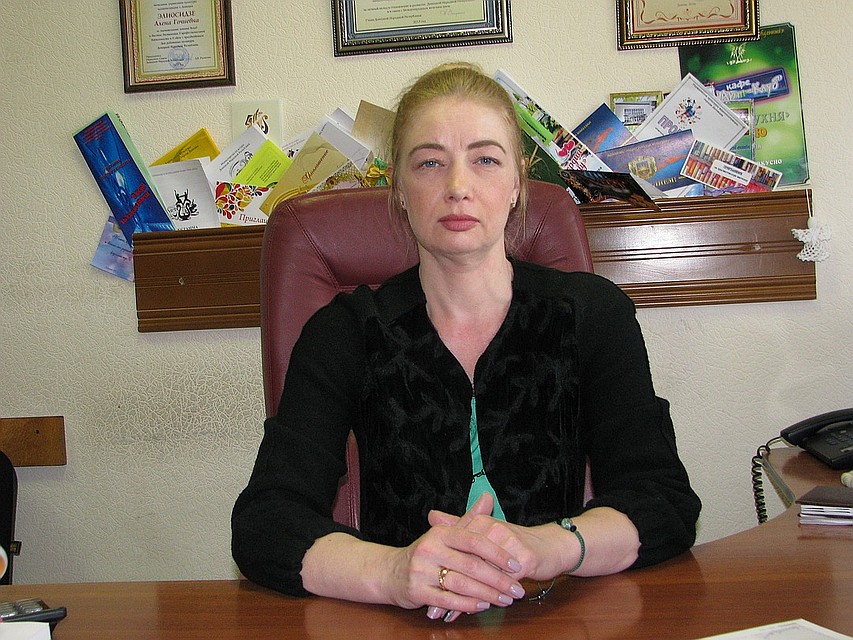 Алена Элиосидзе рассказала, что в парке имени Щербакова будут чествовать семьи, являющиеся ровесниками Республики Фото: Роман ПОБЕРЕЖНЮК