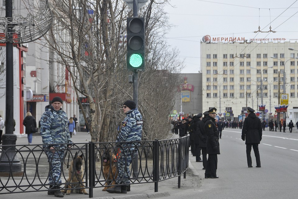 Сейчас на Пяти Углах. Еще один военный парад традиционно пройдет в столице Северного флота, Североморске. Фото: Светлана УФИМЦЕВА