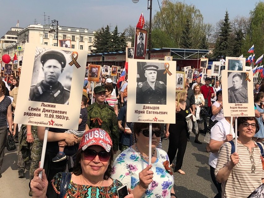 Истоки самой масштабной патриотической акции «Бессмертный полк» несколько лет назад пошли именно из Тюмени Фото: Алексей КОСЕНЧУК