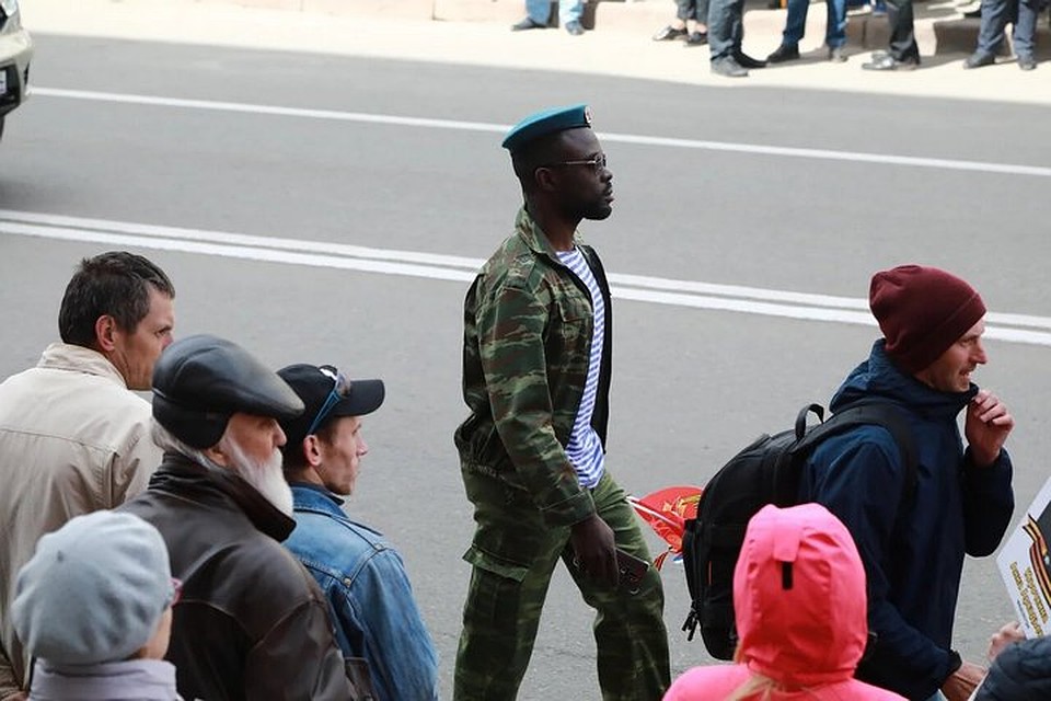 В шествии приняли участие красноярцы разных возрастов и национальностей Фото: Мария ЛЕНЦ