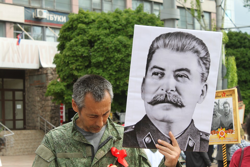 Бессмертный полк в Донецке 2019 собрал десятки тысяч людей Фото: Никита МАКАРЕНКОВ, Павел ХАНАРИН