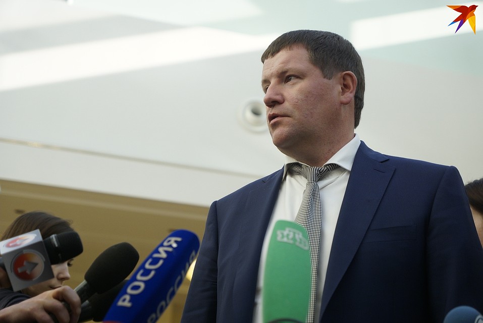 Сергей Бидонько дал понять, что сквер не сохранят Фото: Алексей БУЛАТОВ