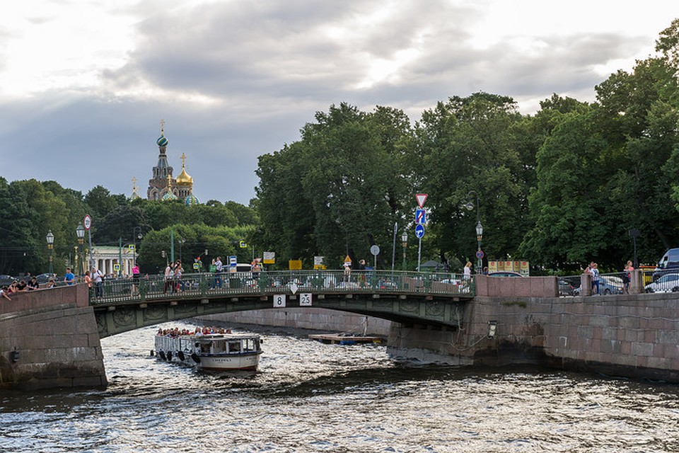 Беглов вывел четыре стратегических приоритета развития города. Петербург должен стать комфортным, социальным, умным и открытым. Фото: Олег ЗОЛОТО