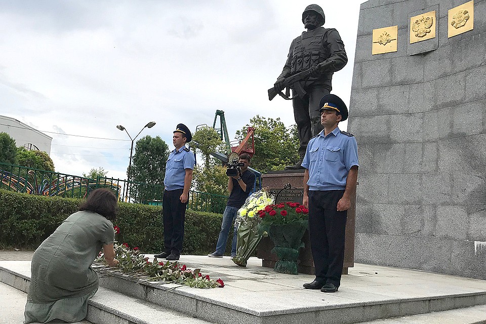 Памятник погибшим российским миротворцам в Сухуме появился в 2017 году. Фото: Василиса НИКОЛАЕВА