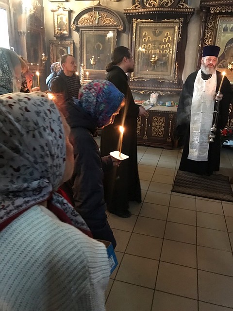 Траурные мероприятия по погибшим прошли во всех соборах Мурманской области Фото: Дина КАРПИЦКАЯ