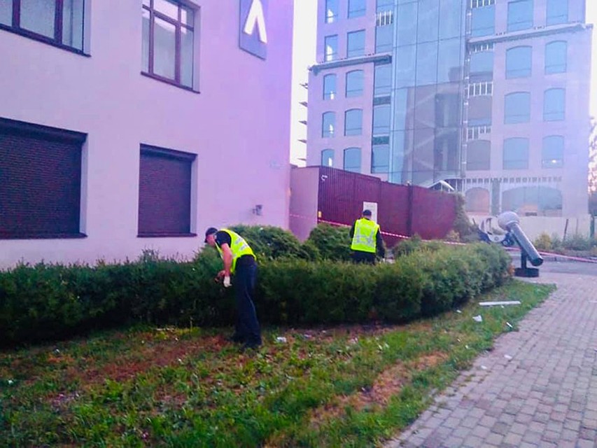 В 03:40 в полицию поступило сообщение о том, что местные жители слышали звук, похожий на взрыв, на Дегтярёвской улице в Шевченковском районе города. Фото: facebook.com/UA.KyivPolice