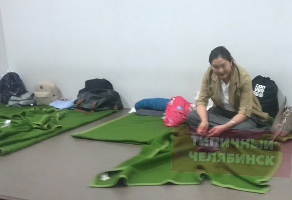 Некоторые ждут вылета обратно уже неделю. Фото: страница Вконтакте "Типичный Челябинск".