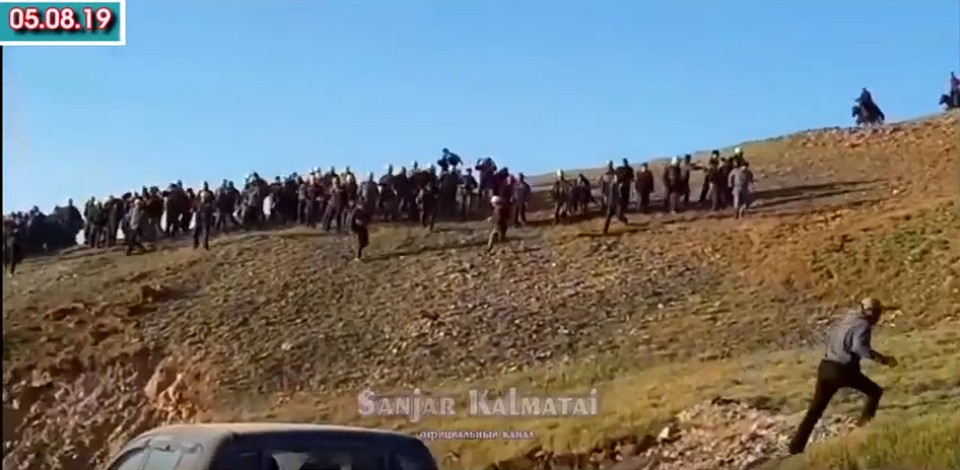 Количество собравшихся составило около 300 человек. Фото: кадр с видео