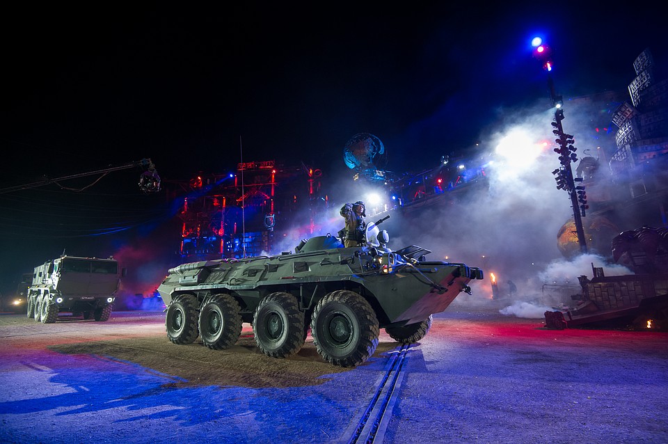 Байкеры готовят шоу на военно-патриотическую тематику Фото: Михаил ПАТЛИС