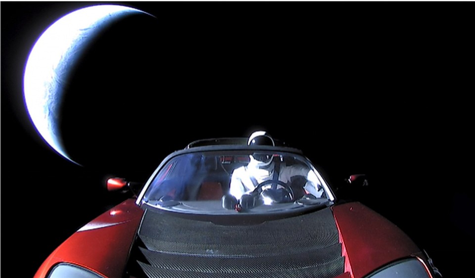 Starman сделал полный оборот вокруг Солнца.