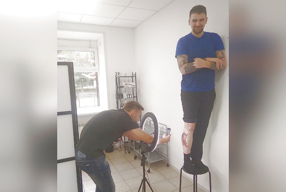 Дмитрий решился на проект ради смеха. Фото: Тату студия салон ALPHA.TATTOO
