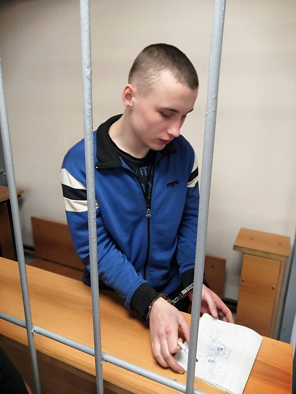 Пока идет суд, парень уже несколько месяцев сидит в СИЗО