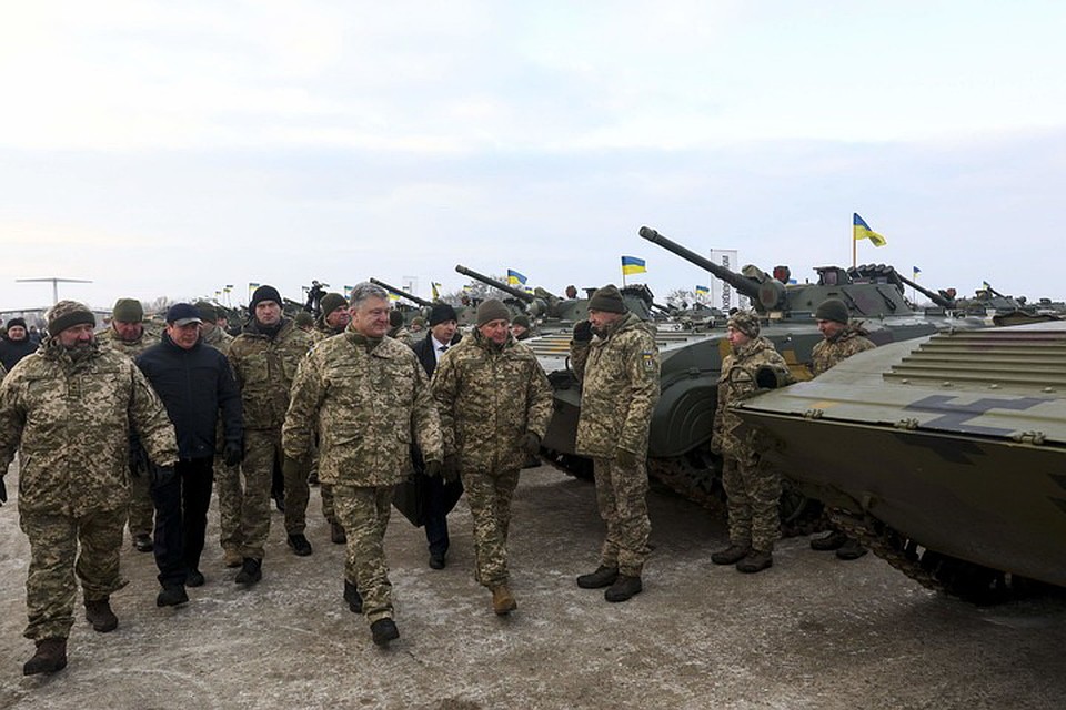 В прошлом декабре Петр Порошенко передал бригаде десять БМП-1, купленных в Чехии, для последующего «применения» в Донбассе. Фото: ukrmilitary.com