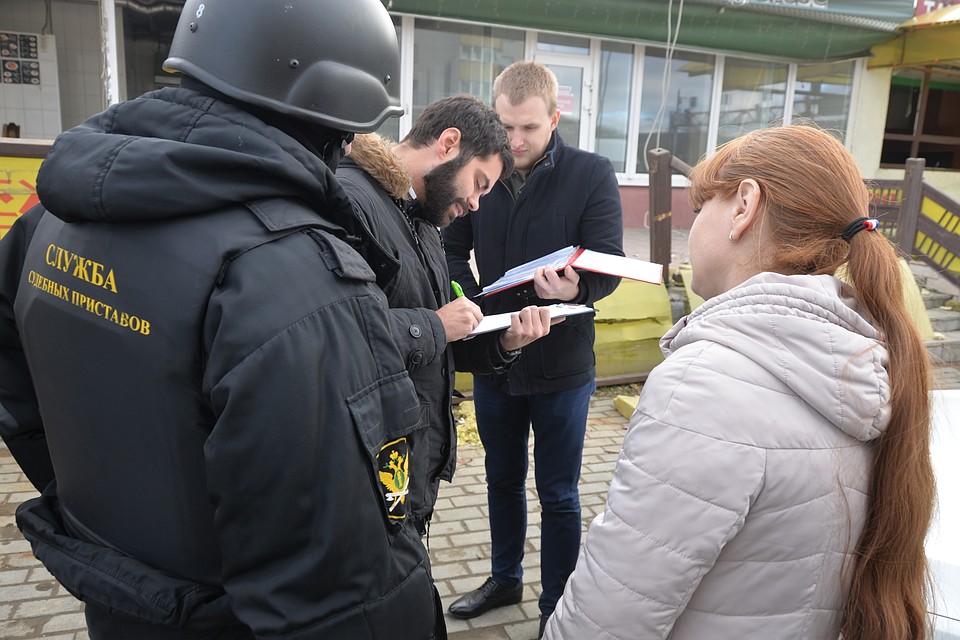 Снос проходил при поддержке спецназа ФССП. Фото: администрация Орджоникидзевского района