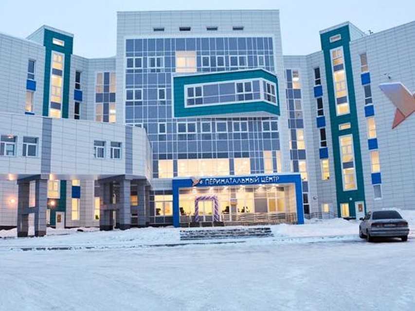Это современное пятиэтажное здание Фото: adm-achinsk.ru