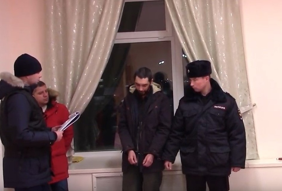 Преступник делает вид, что раскаивается Фото: СКР