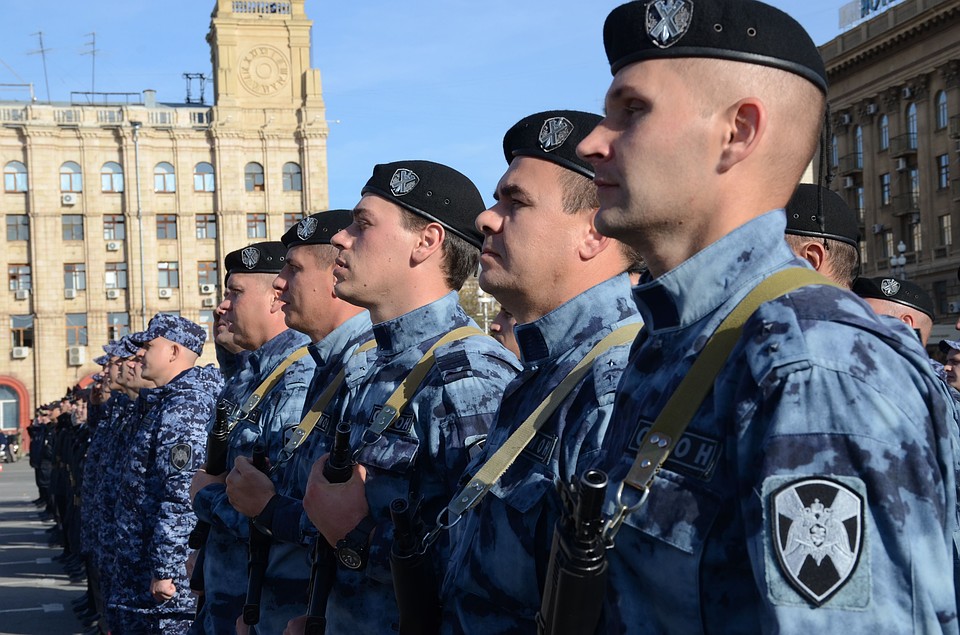 Все равно как на подбор.
