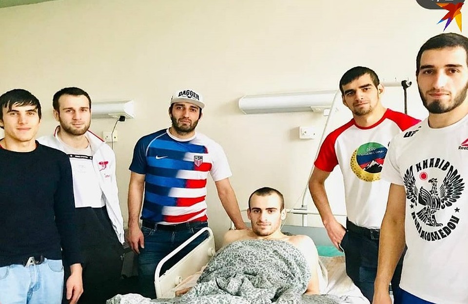 Пришли проведать друзья Фото: Личная страничка героя публикации в соцсети